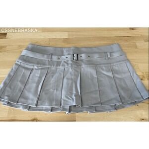 Forever 21 Gray Pleated Skirt Size - Size L